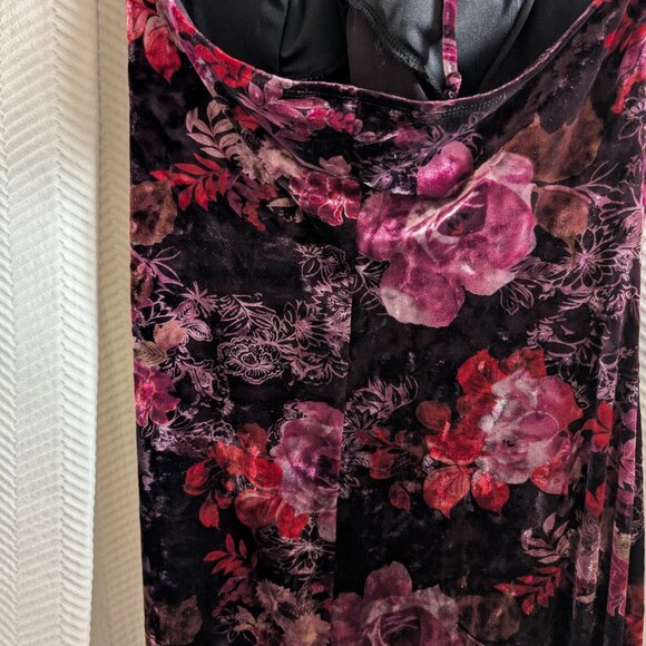 Le Chateau Velvet Dark Floral Halter Midi Dress Asymmetrical Hem XL Whimsigoth - Picture 7 of 13